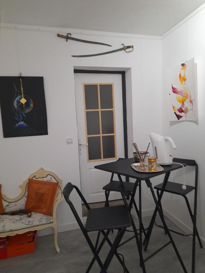 La Chambre De Garance Et Ses Couleurs D'Art Saint-Pol-de-Leon Ngoại thất bức ảnh